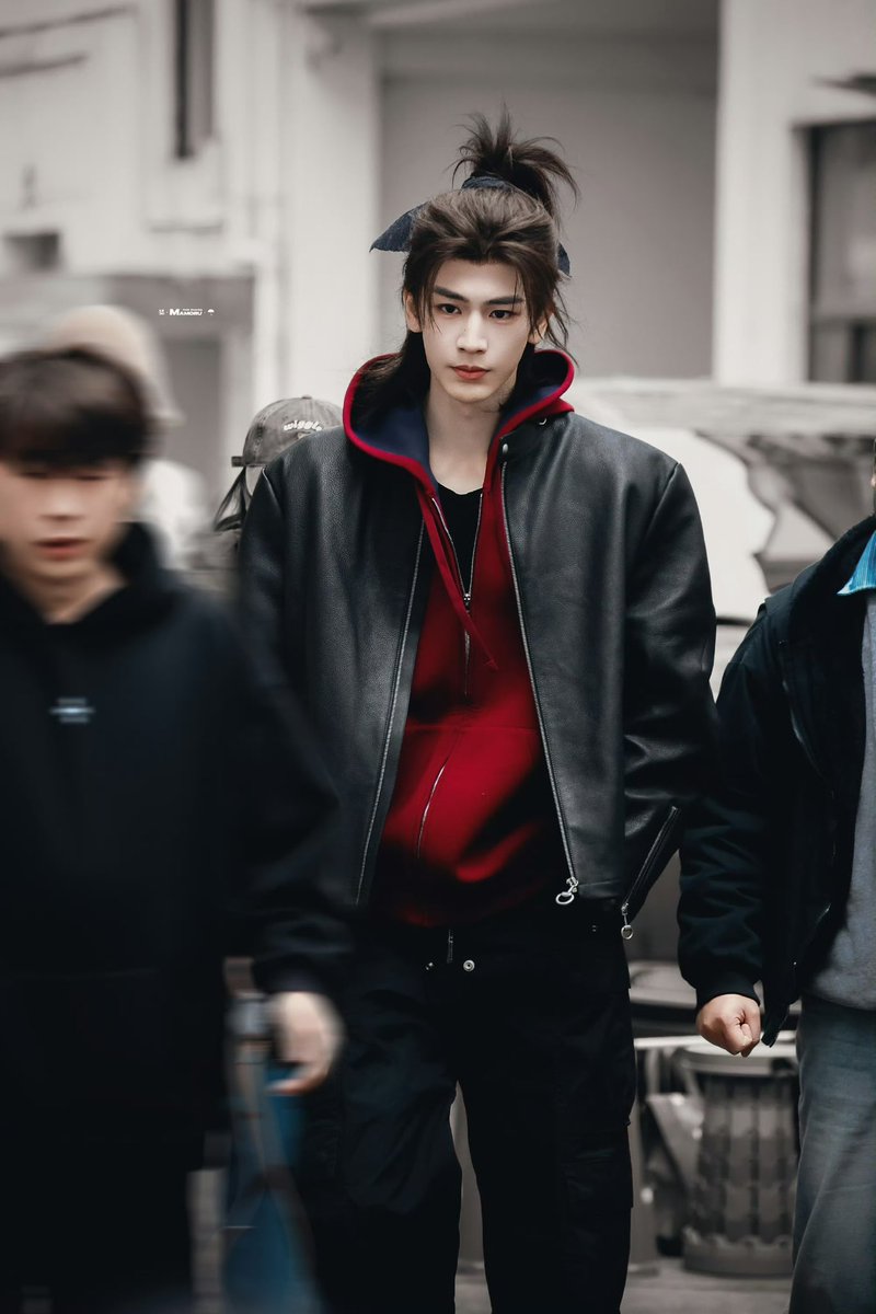 张凌 He tweet media