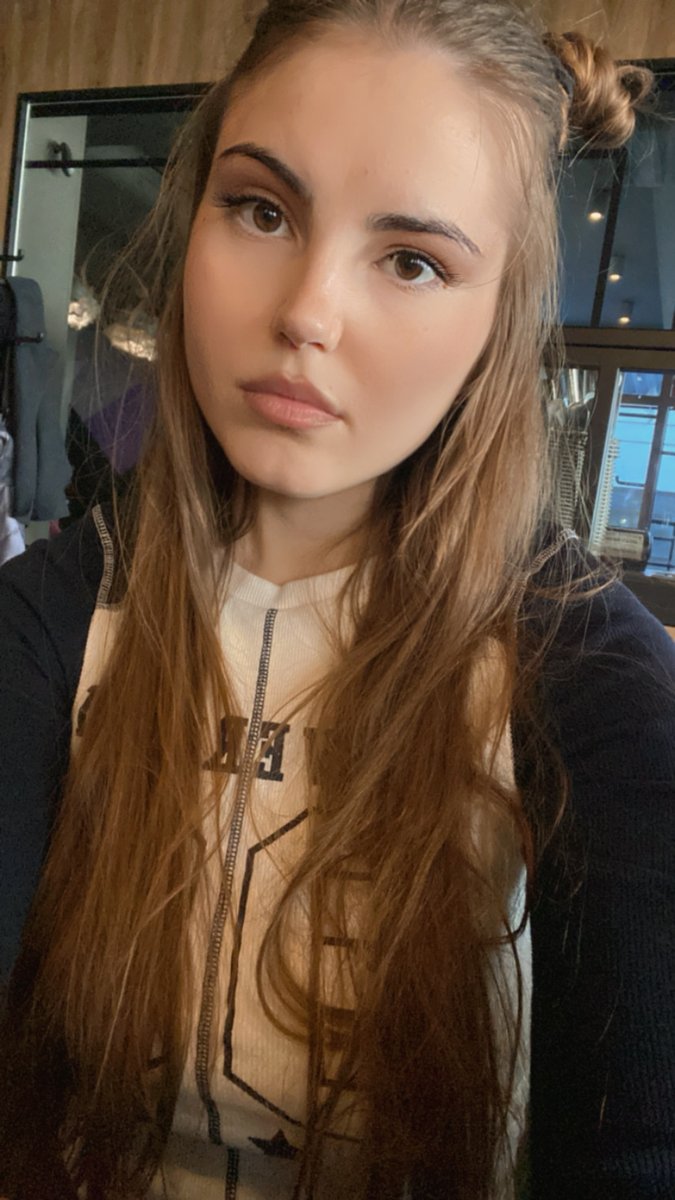 Lisa tweet media