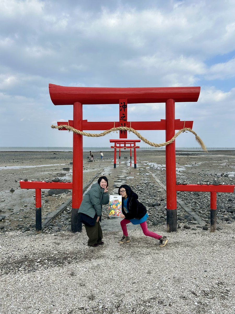 佐賀県の南に位置する太良町の海中鳥居。 月の引力が見える町と言