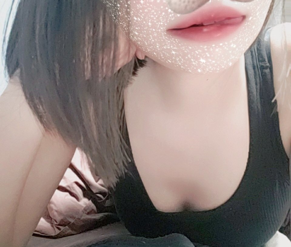 Chii600's tweet photo. 飼いたい？飼われたい？🐈️
#雰囲気嫌いじゃないよって人いいね 
#裏アカ女子ᅠ #筋肉フェチ 
#自撮り界隈 　#いいねでDM https://t.co/I6iFtzYZfc