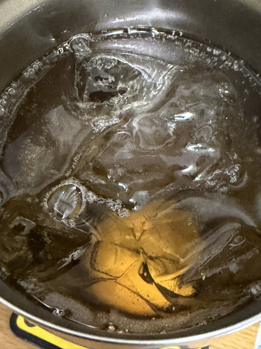 SLYRSシングルモルトクラッシック🥃
ドイツウイスキー空いたけどお値段以上
だったかも。