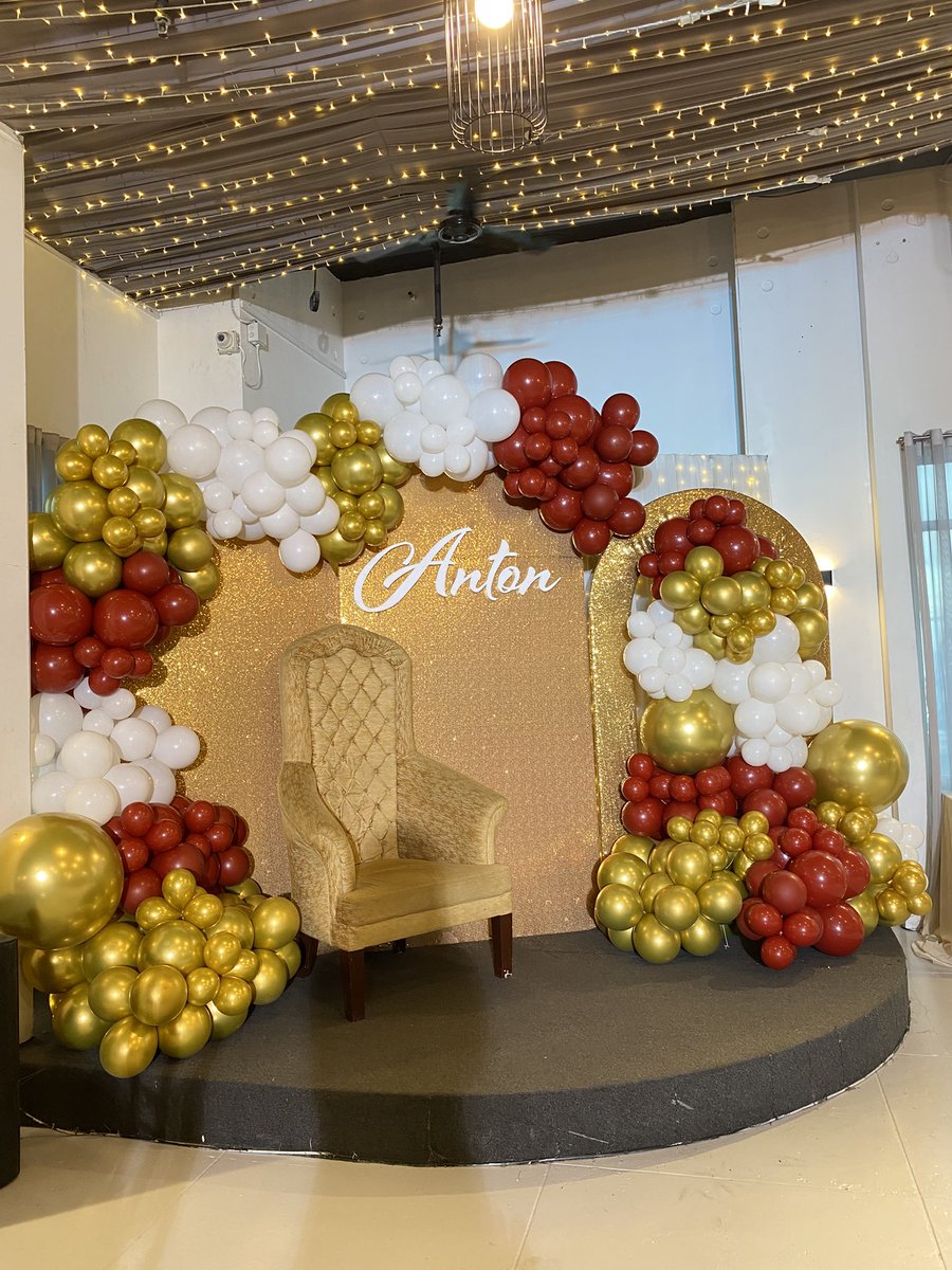 antonknightsofc's tweet image. 👀

#AntonVinzon