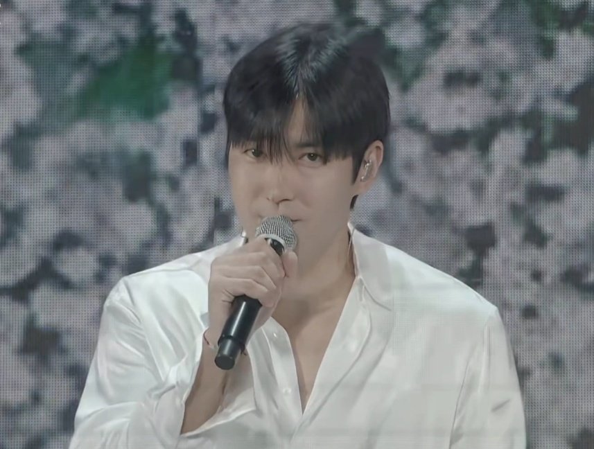 SIWON OMGGGGGGGG SO HANDSOME AND CUTE🥹💖💖💖
#SIWON