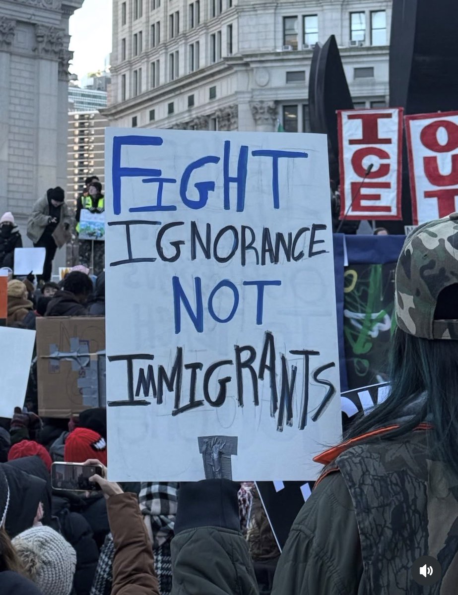 「闘うべきは移民ではなく、無知だ」