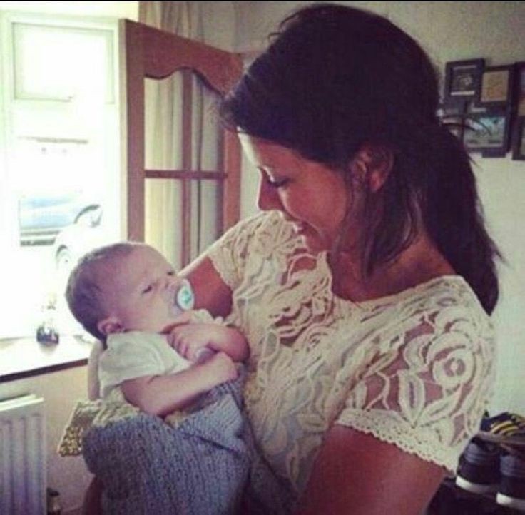 hoje faz 32 anos que anne twist criou a indústria da música