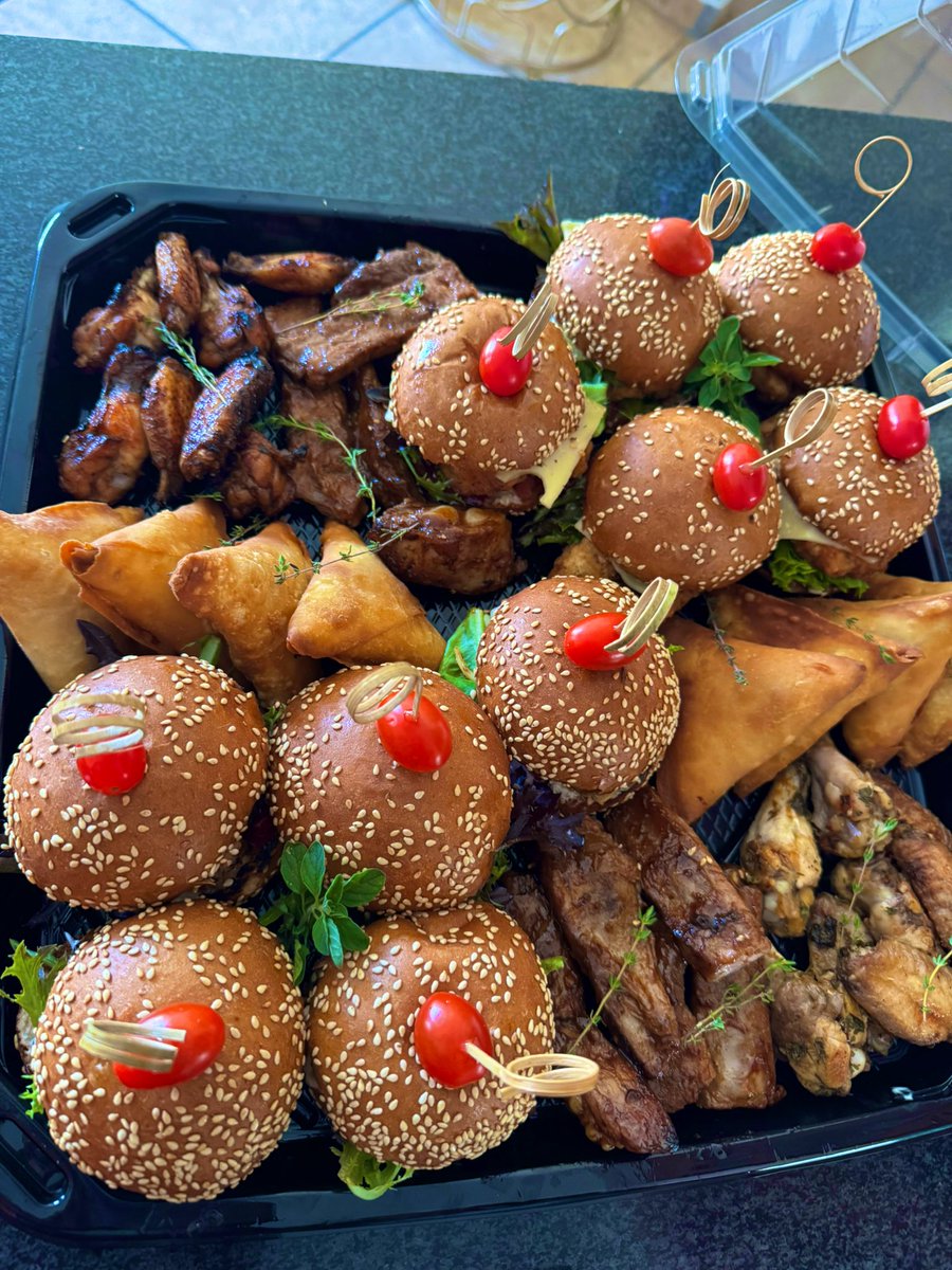 ThaloSnow's tweet photo. Today’s work 
Savoury platter https://t.co/AWdTVQSK6e