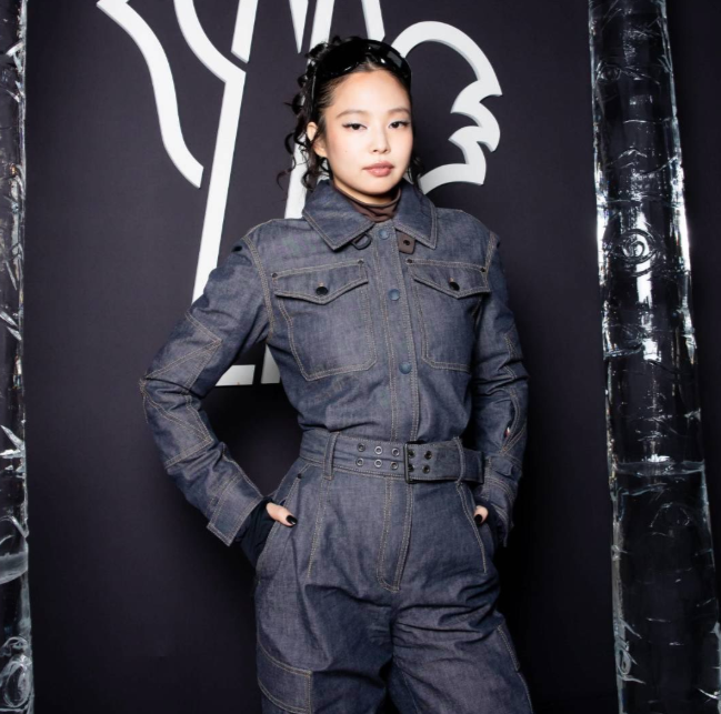 AboutMusicYT's tweet photo. Jennie is a Winter beauty at the Moncler Grenoble Fashion Show today. https://t.co/DAg0JYPpZB