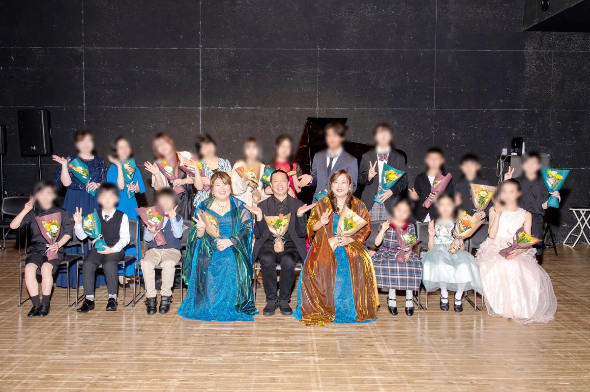 本日は、我が音楽教室の第16回発表会🎹

やばーい😨😱💦
日本に帰ってきてそんくらい経ったという事か🇯🇵あっという間過ぎる😭

という事で、、、
今回出場された皆さんも、出場出来なかった皆さんも1年間よく頑張った🏵⸜(  ॑꒳ ॑* )⸝🏵
おめでとう🎉🎉