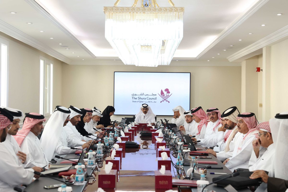 ShuraQatar's tweet photo. لجنة الشؤون الاجتماعية تواصل دراسة "دور الوالدين في التربية" بحضور وكيل وزارة التنمية الاجتماعية والأسرة.

https://t.co/nKHbP7ogMC https://t.co/wwBdQiROrT