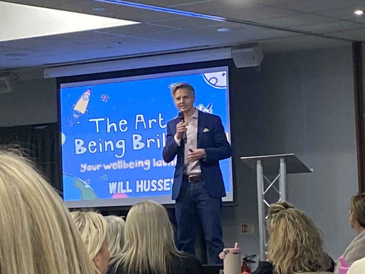 Bury Early Years Communication Champion Network tweet media