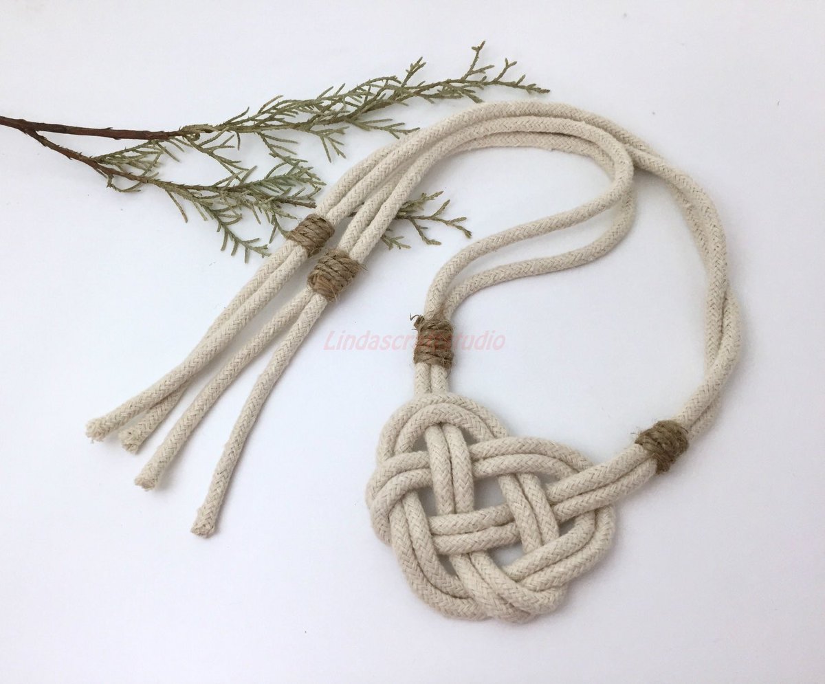 lindas_craft's tweet image. Excited to share this #macrame #rope  #nautical  #decor #valentine #love #doorstop #curtain #window #tieback #sale 

lindascraftstudio.etsy.com/listing/742469…