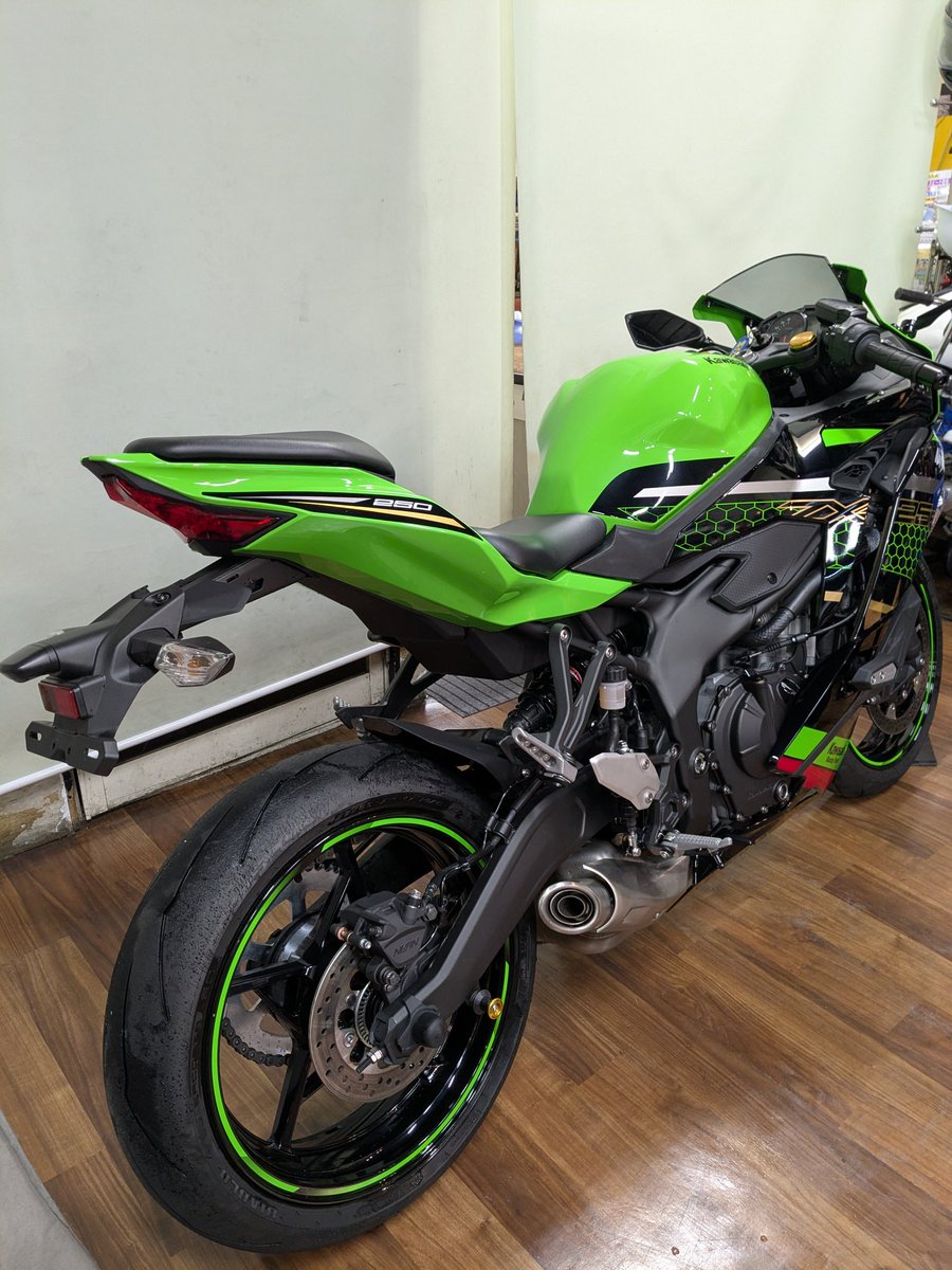 ﾟ∀ﾟ)Re: バイクショップハンズです こちらも〜 本日より売り出し