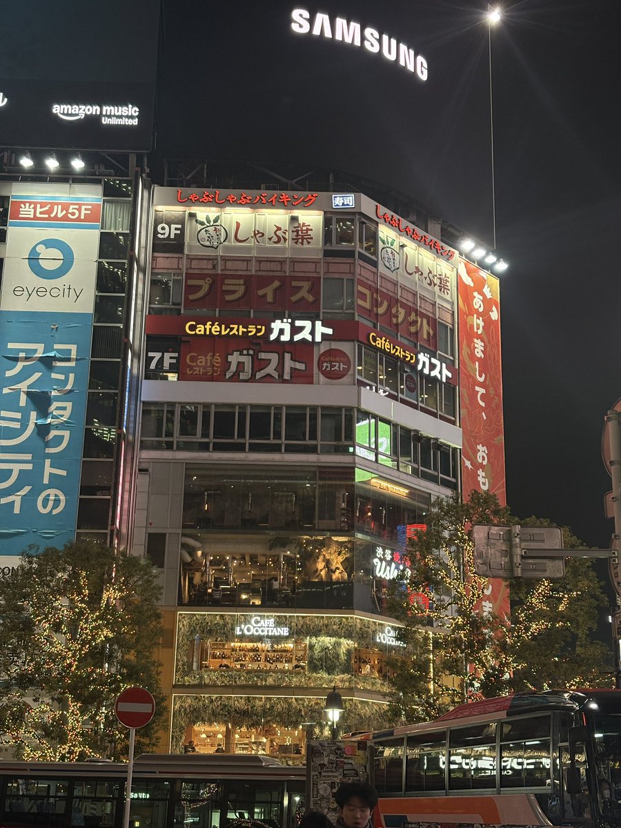 bee ⚘.✿˖° tweet media