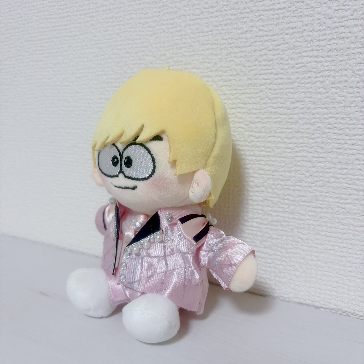 timeleszのドームに向けてピンク衣装のしのぬい服完成🤍 初めてのぬい
