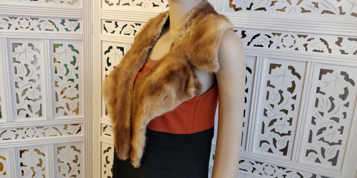 #Vintage Long #Mink Fur #Collar. #Genuine #Fur. Collar for #Women. Brown Fur #Wrap. #Real Fur Collar. #Winter Fur #Accessories. #vintagefashion #FashionAccessories etsy.me/2WwYIkS