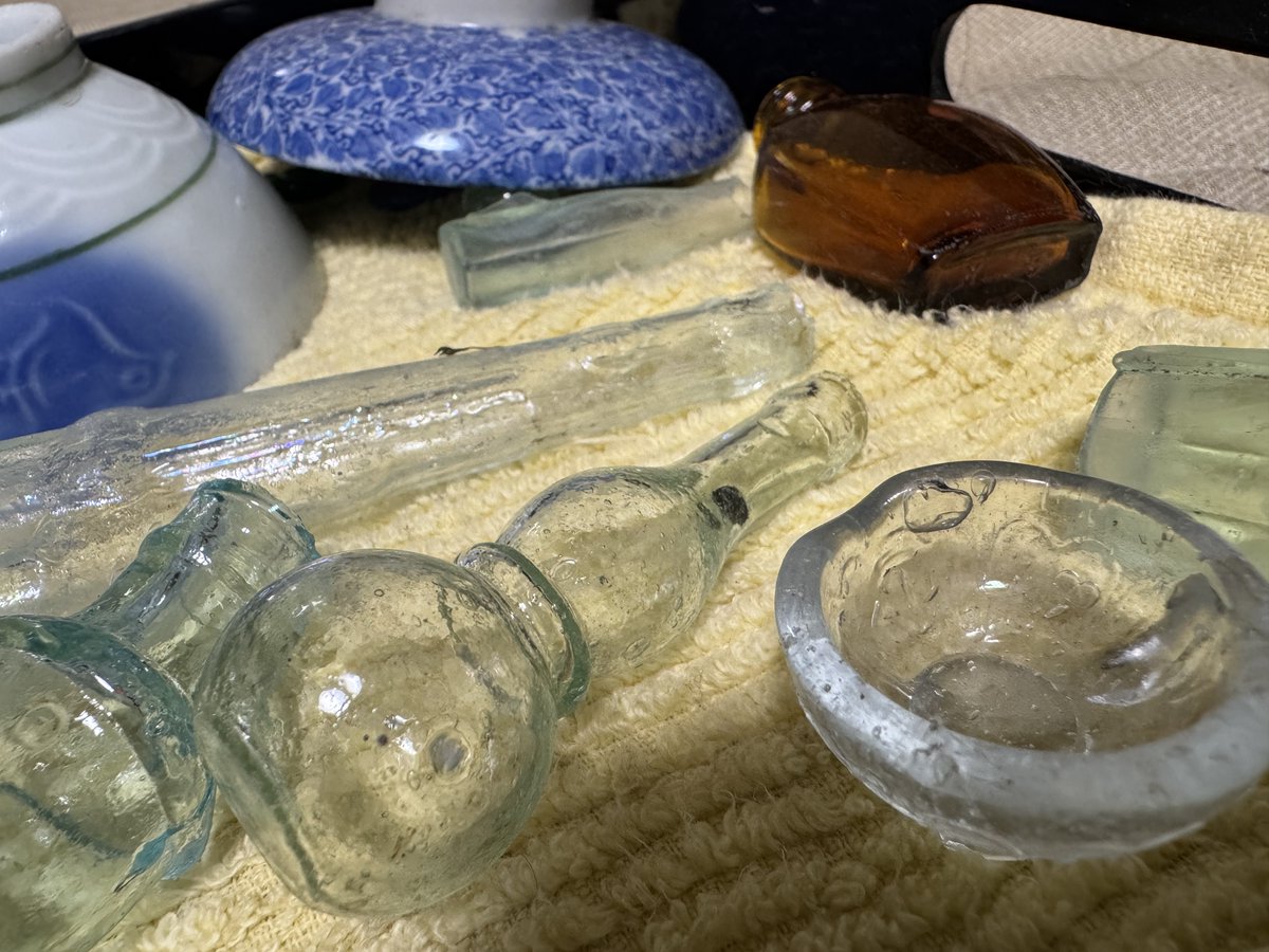 洗浄後、 改めて状態を確認しました。 気泡の入り方、 わずかな歪み