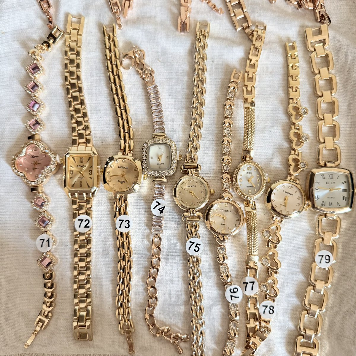 ♡︎ new lot kab พร้อมใช้งาน ♡︎
  ꒰   เรือนละ 1OO.-   ꒱ 🪐🌟
รีฟอลตัดสายฟรีงับ  (👋🏻 รอบส่งพรุ่งนี้ )
🌐 dmมาได้เลยค่า

ꔛ ค่าจัดส่ง 45.-   ꔛ
#ส่งต่อคสอ #ส่งต่อเครื่องประดับ 
#มือสอง #ส่งต่อ  #เสื้อผ้ามือ2 #เสื้อผ้ามือสอง #โล๊ะตู้ #นาฬิกา