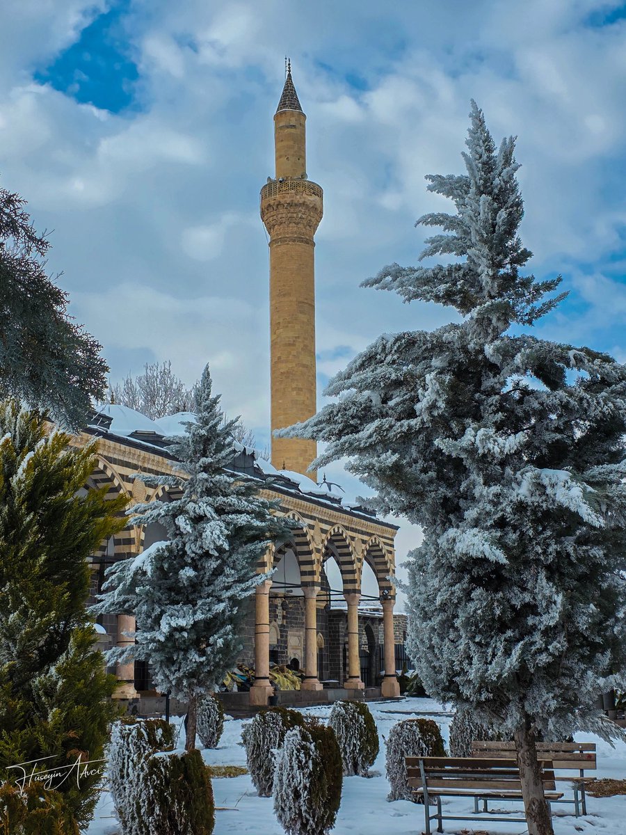 Beyazın içinde yükselen bir huzur.