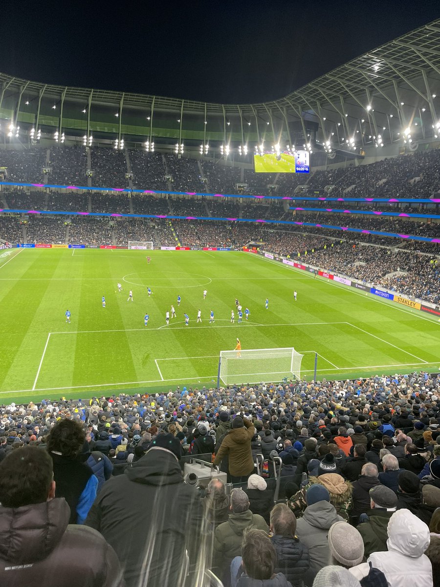 Charlie Kneath tweet media