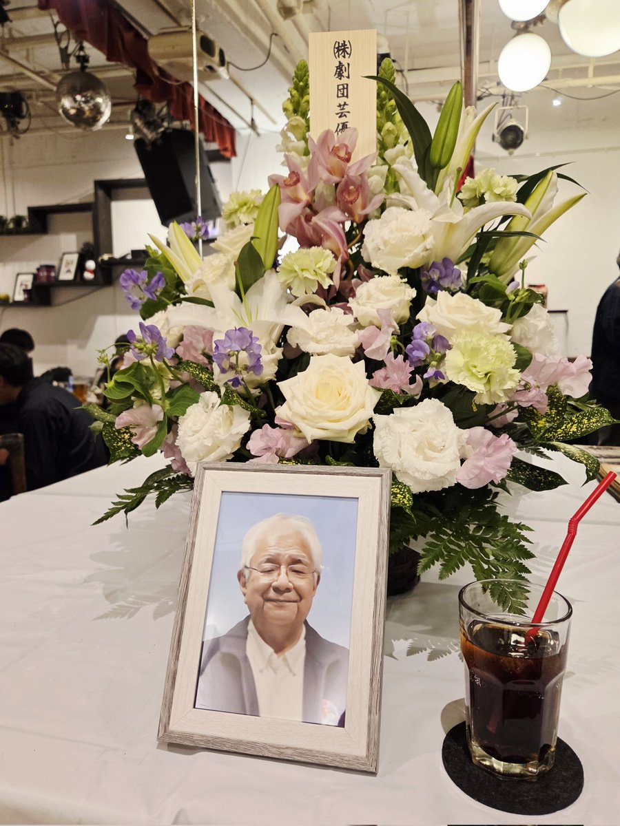 昨日はむさしのFM『むさしのクラシックアワー音楽百科事典』のメインパーソナリティ岡野肇さんを偲ぶ会でした。

温かな、故人のお人柄の出る、和やかで笑顔の多い会でした🍀
岡野さんが側で笑っているように思いました…！

ラジオは3月迄続きます。ぜひ皆様お聴きください☀️
musashino-fm.co.jp