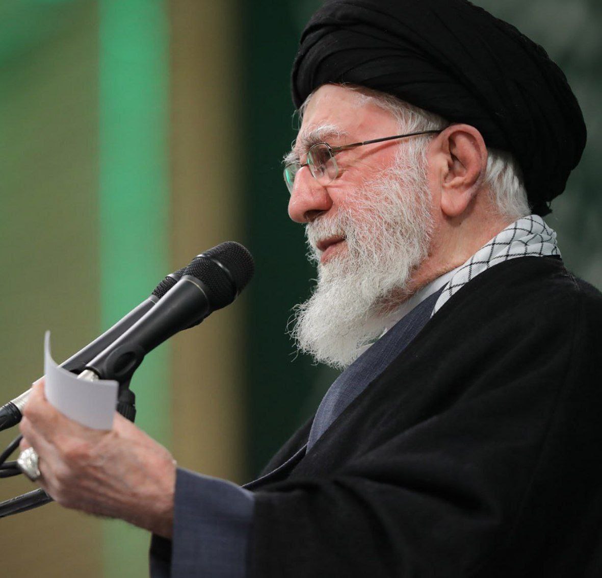 باز باران tweet media