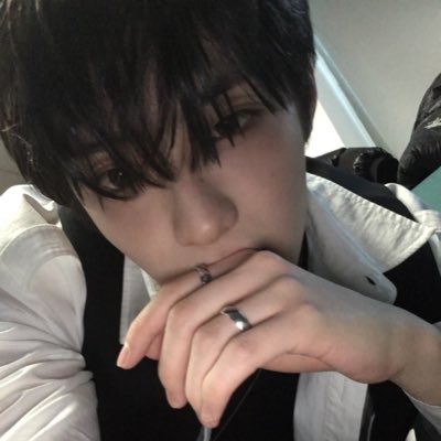 danwol1031's tweet photo. #새프로필사진 https://t.co/aA8dFmOZgA