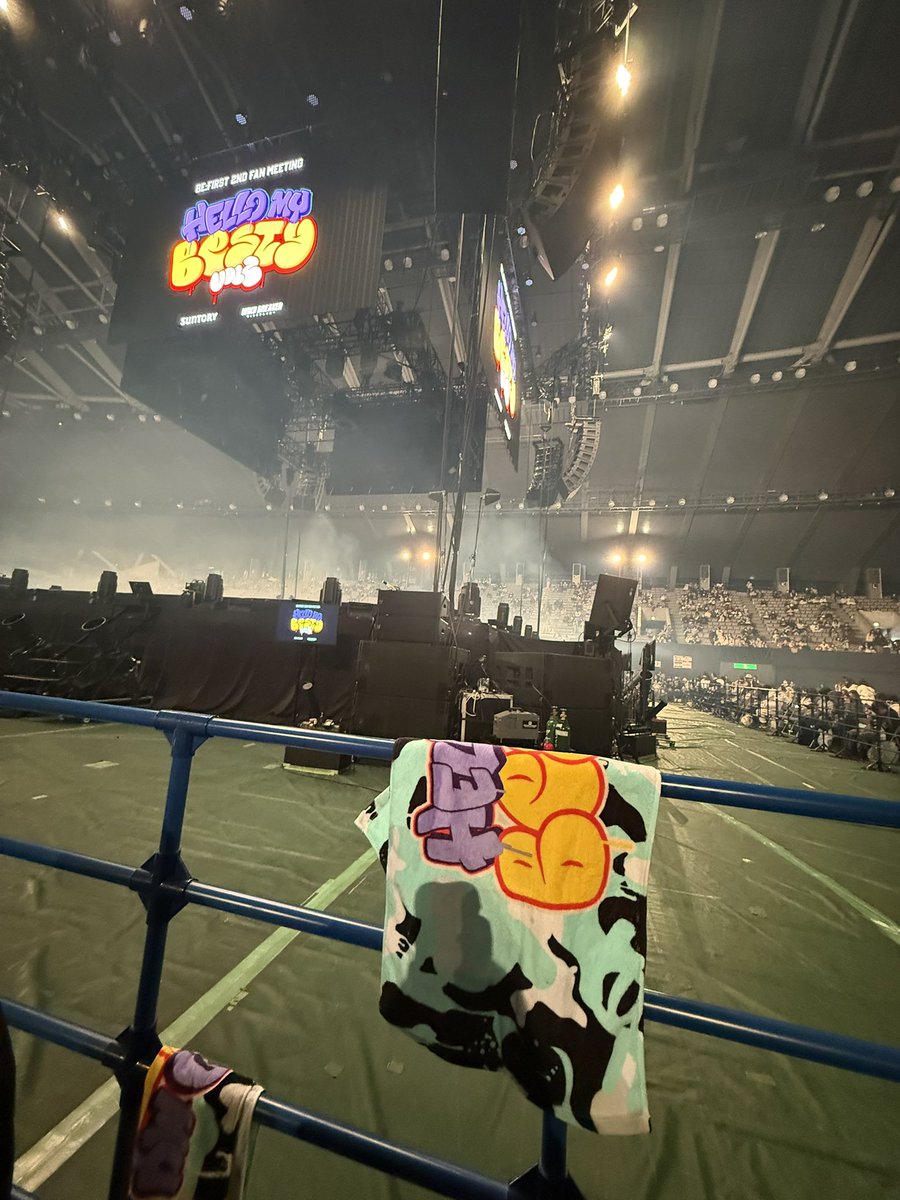 manato_be's tweet photo. ファンミラストでした！ラストで最前列で見れて本当に本当に本当に幸せでした🥹
チケット見た時は幻かと…笑
周りのBESTYさんとお話出来たし、🐧🐬︎からファンサもらえて腰抜かした😇周りからおめでとうって言ってもらえてなんて優しい世界だって思った…

#HelloMyBESTY2
#BEFIRST https://t.co/YxEwdBbTRc