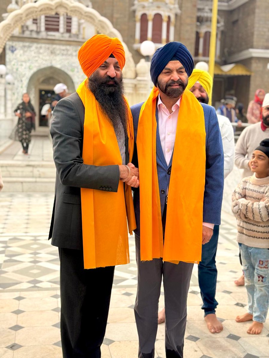 SardarArora's tweet photo. Honored to welcome @WorldBank President Ajay Banga to Gurdwara Panja Sahib
​After performing Matha Tek and joining the community for Langar, we discussed the dedicated efforts of the Pakistan Govt &amp; Punjab CM in supporting our minority communities and preserving our heritage. https://t.co/Lsd7vqdaJG
