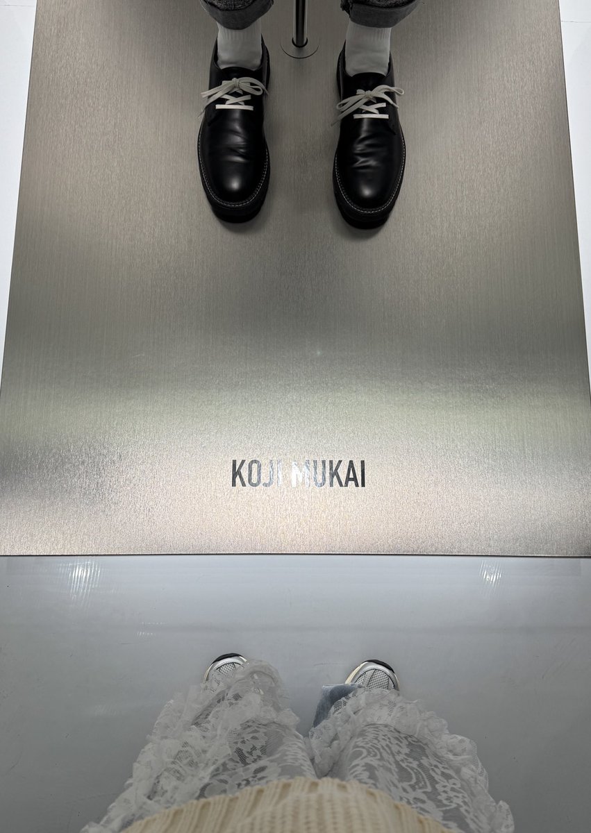 6m21k_sn's tweet photo. #SnowMan1stPOPUP_TOKYO

行って参りましたっっ🥹💕
もうもう感動しっぱなしで
何時間いても足りないくらいだった…

康二くんの美人さを改めて目の当たりにして、
何枚写真を撮っても全部綺麗。

念願だったプリクラは全然盛れなかったけど笑
康二くんとほぼツーショットができて満足です🫶🏻 https://t.co/OiYwSCbEfI