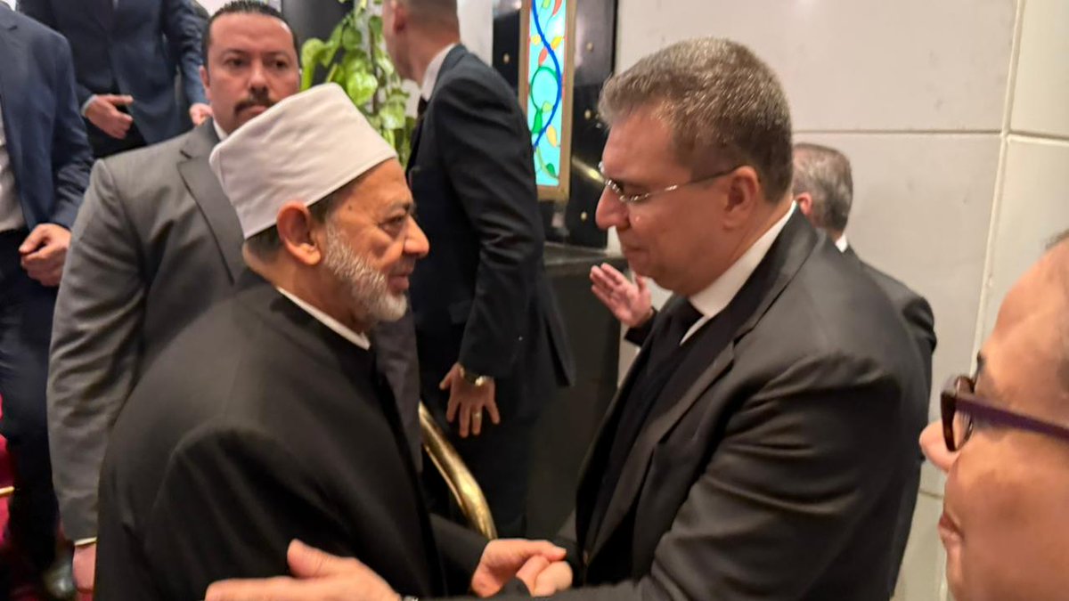 osbu_org's tweet photo. فضيلة الإمام الدكتور أحمد الطيب يستقبل الإعلامي الإعلامي الدكتور عمرو الليثي، رئيس اتحاد إذاعات وتلفزيونات دول منظمة التعاون الإسلامي.
#osbu
#منظمة_التعاون_الإسلامي
#اتحاد_إذاعات_وتلفزيونات_دول_منظمة_التعاون_الإسلامي
#شيخ_الأزهر
#رئيس_مجلس_الوزراء https://t.co/pphW6xntCy