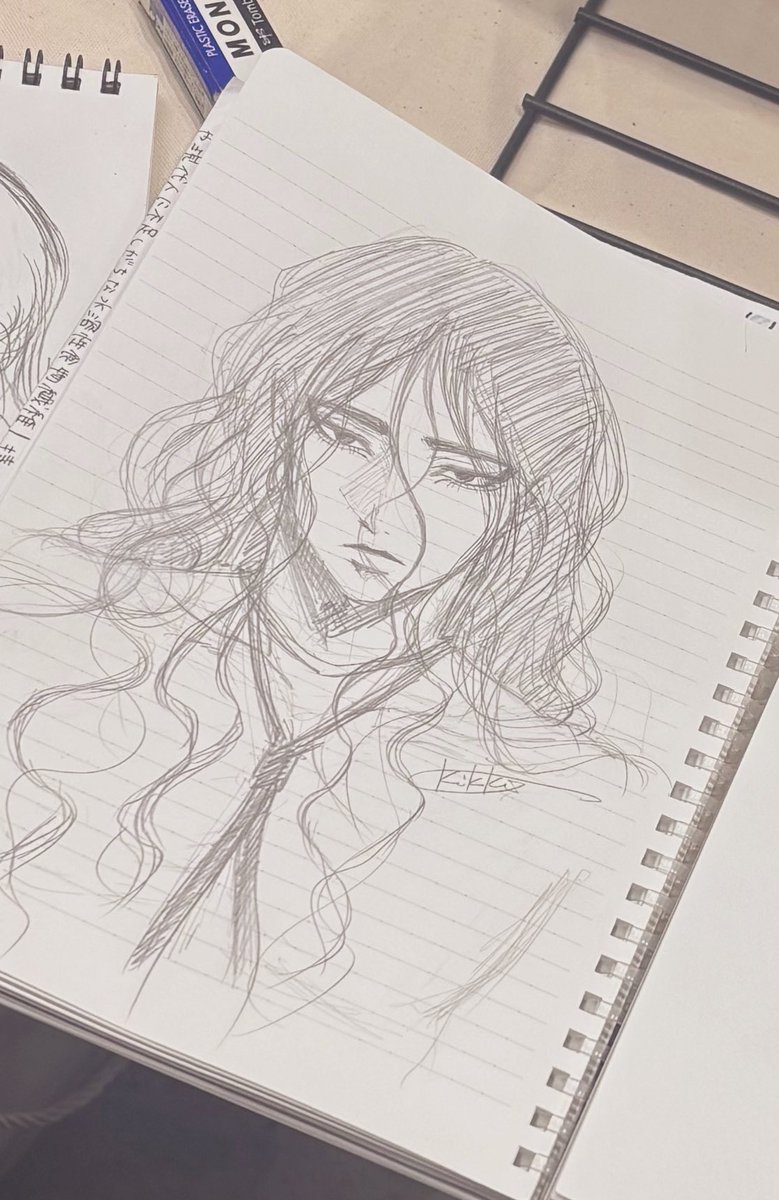 あと、図々しくも青木さんのスペースにおじゃましまして、ぜぜざんと青木さんとお絵描きタイムした時に落書きですが3億年ぶりのアヌちゃんを描きました😇
今年は少しずつリハビリするぞ🫡