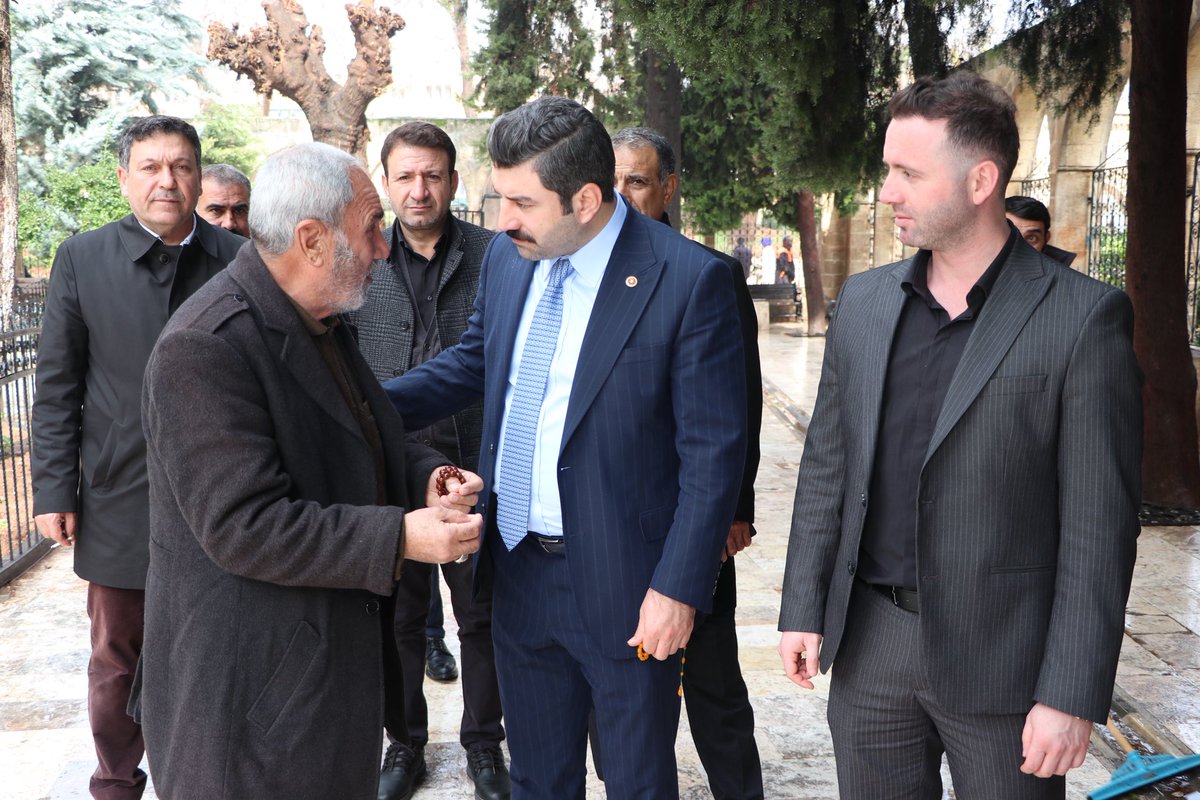 📍 #BALIKLIGÖL

Peygamberler şehri Şanlıurfa’mızın kalbi Balıklıgöl’de, AK Parti Genel Sekreterimiz ve İzmir Milletvekilimiz Sayın Eyyüp Kadir İnan ile birlikte hemşehrilerimizle bir araya geldik.

<a href="/Akparti/">AK Parti</a> <a href="/RTErdogan/">Recep Tayyip Erdoğan</a> <a href="/farukaytek/">Faruk Aytek</a> <a href="/abuyukgumus/">Ahmet Büyükgümüş</a> <a href="/bybekirbozdag/">Bekir  Bozdağ</a> <a href="/eyupkadirinan/">Eyyüp Kadir İnan</a>