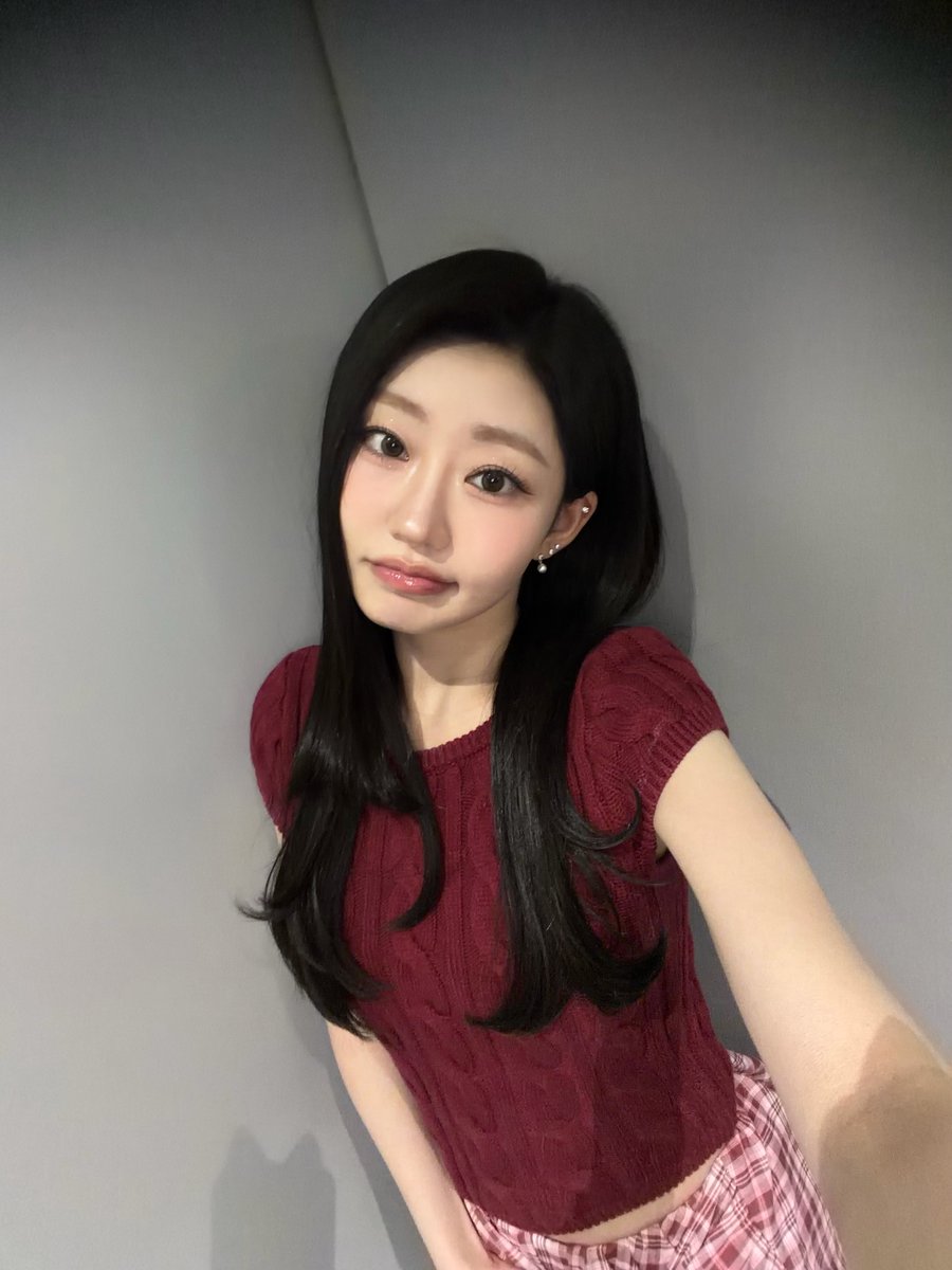 KIOF_ARCHIVE's tweet photo. [버블] 260117 쥴리 1/2

#KISSOFLIFE #키스오브라이프 #KIOF #키오프 #キスオブライフ #JULIE #쥴리 #ジュリー https://t.co/6b1R8aw6Uf