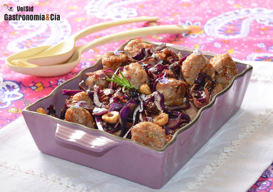 Gastronomiaycia's tweet photo. 12 recetas con col lombarda para comer y cenar: platos completos y con mucho color: Guárdate este recopilatorio con 12 recetas con col lombarda para comer y cenar, pues tendrás platos completos y con mucho… https://t.co/euyikGNyXl #Entrantes #collombarda #Recetario #verduras https://t.co/U94JfRSbX5
