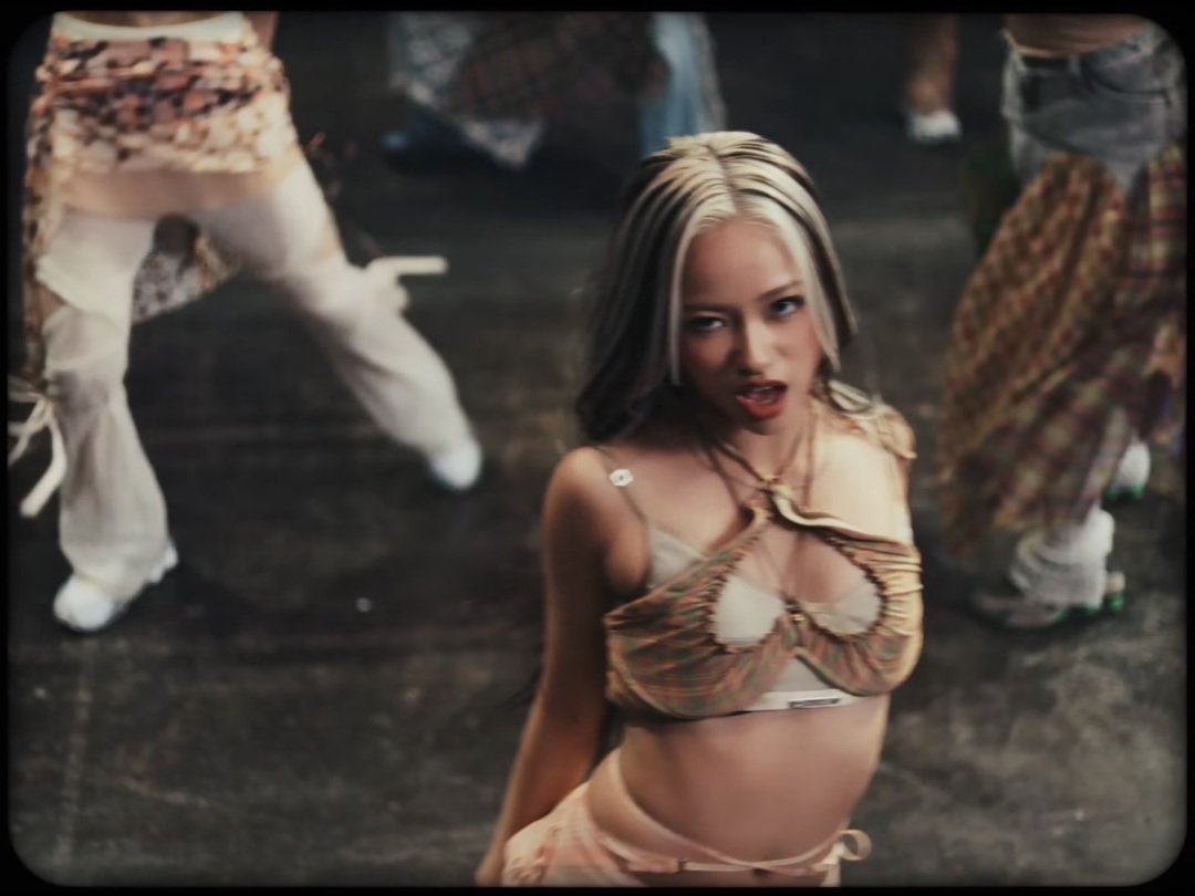 DaiYURIJISOO's tweet image. ユリが「美」でした

 #HANA   #ColdNight