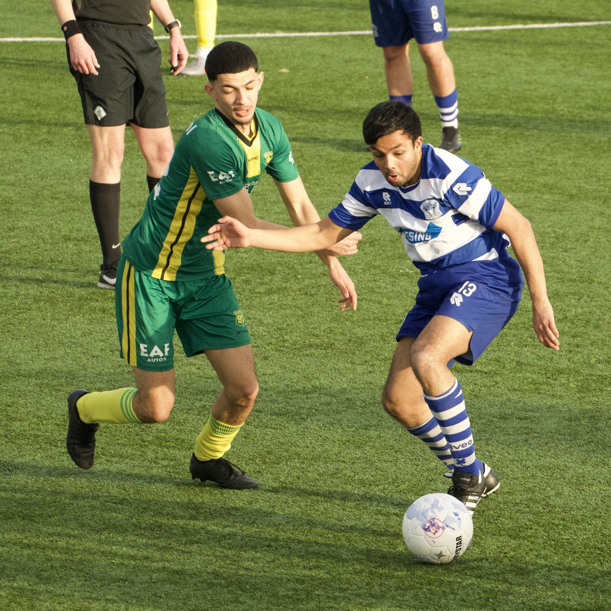 ⚽️ Zwaarbevochten driepunter in Pijnacker!
<a href="/OliveoVoetbal/">Oliveo Voetbal</a>  verslaat Voorschoten ’97 <a href="/V97FanZone/">Voorschoten97 FanZone</a>  met 2–1 na een intense wedstrijd tot het eindsignaal 💪

VIDEO: youtu.be/gVAO9GhOS7A

Foto's: icloud.com/sharedalbum/#B…

#voetbal #Pijnacker #Amateurvoetbal