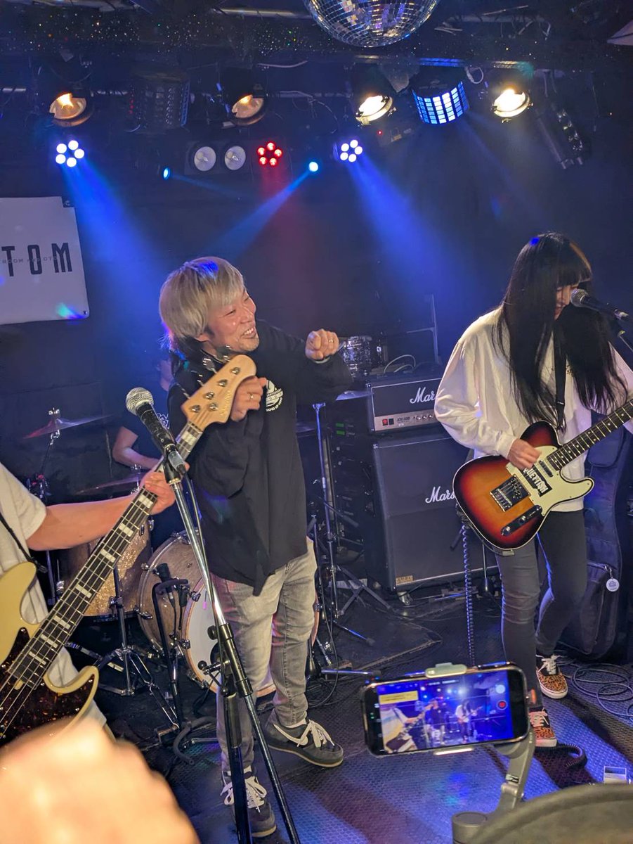 catch_row's tweet photo. 2026/1/25(sun)
at 川越ROTOM
来てくださった皆様、出演者の皆様、川越ROTOMの皆様、ドラムサポートコーヘイくん、本当にありがとうございました🔥再会と新たな出会いに震える夜でした！みんな最高!!高速通行止め騒動ありましたが無事一番目から間に合ってよかった😭
📷️ヒロさん🙏
@crawler_uglyman https://t.co/8cQmJstUiS