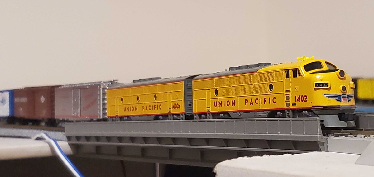 UsedBubblehead tweet media