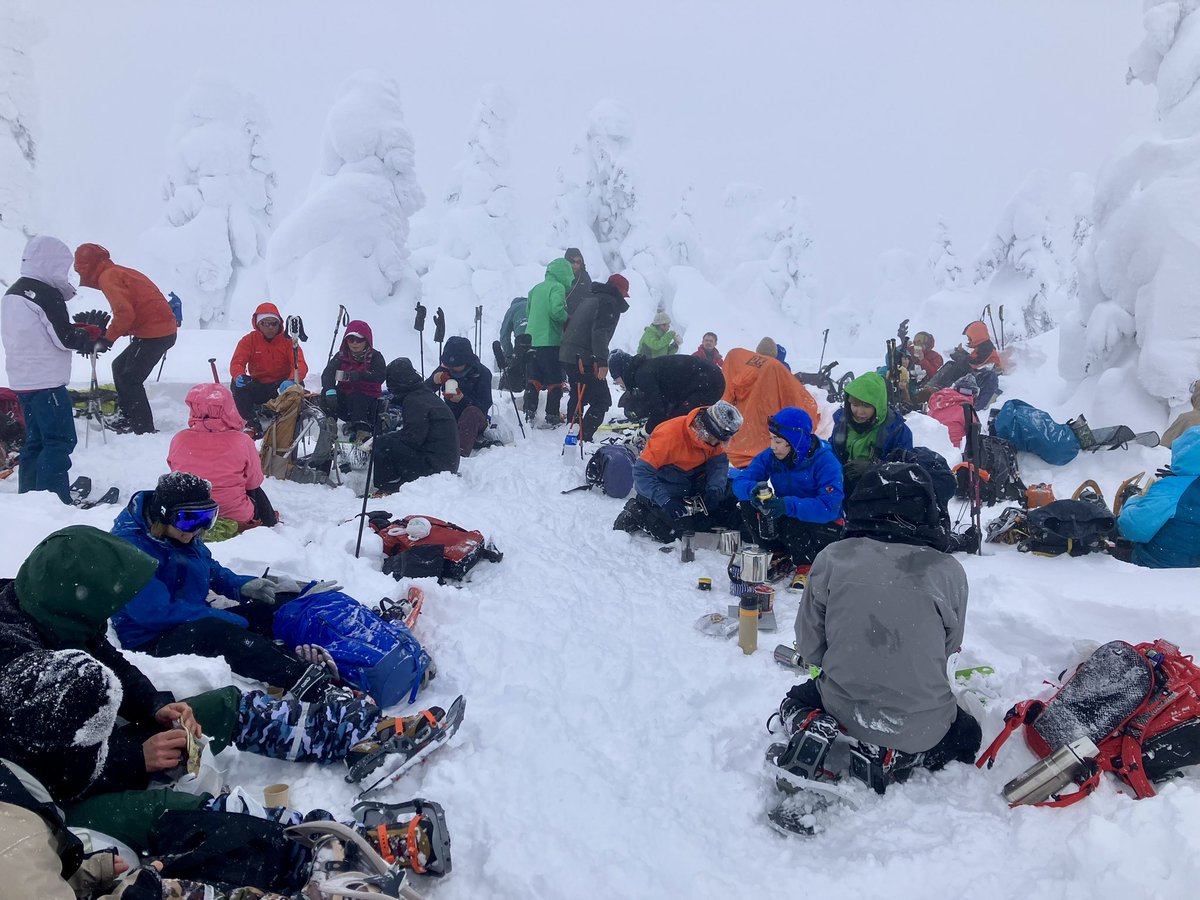 0_sole_mi0's tweet photo. YLTイベント、仙人沢氷瀑スノーハイキングへ参加。行動中はずっと雪でしたが、みんなで歩けば寒くない！ https://t.co/gu45l2IpFC