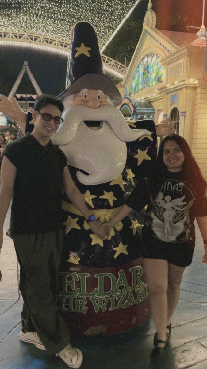 natbenablo's tweet image. ended the month screaming at EK 🎢 another core memory with insti ✨ thank youuuu, misis!! 💙