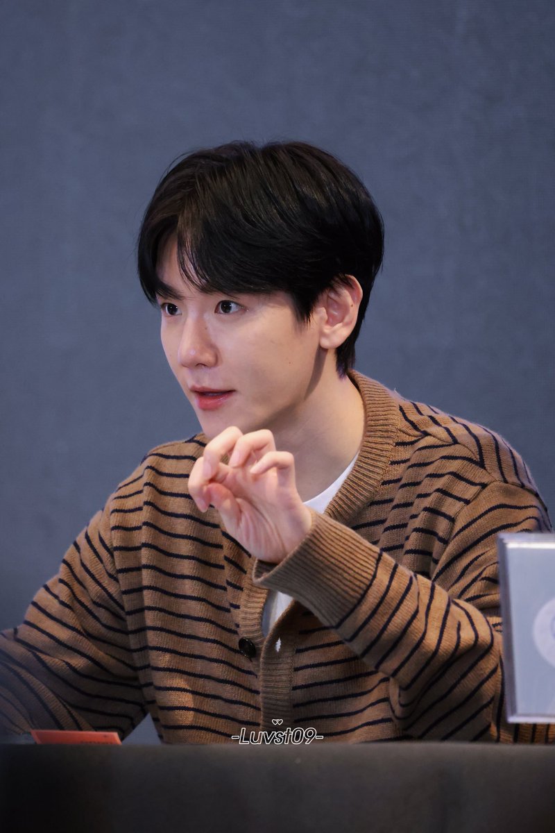 Luvst_09's tweet photo. 아 예뻐 예뻐🥺
#백현 #BAEKHYUN https://t.co/fG5a2Zsay2