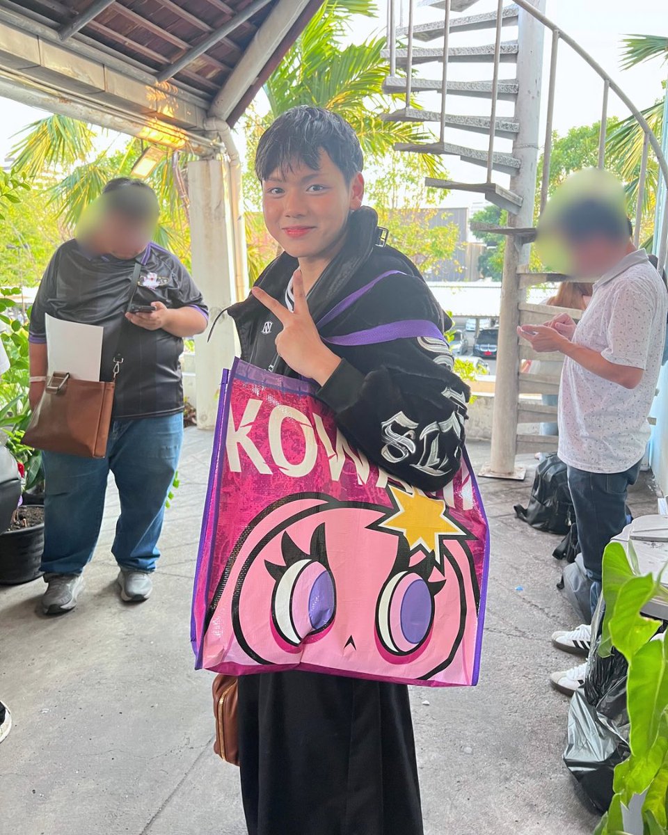 Jasmines_Mean's tweet photo. เอ้ยยยยย เจอคนสปอยล์ Kowami 🐰💊
@Sam_KnightRes 

#SamKnightRes 
#KOWAMI #コワミ #ALotOfTone https://t.co/BYTk4LrkxE