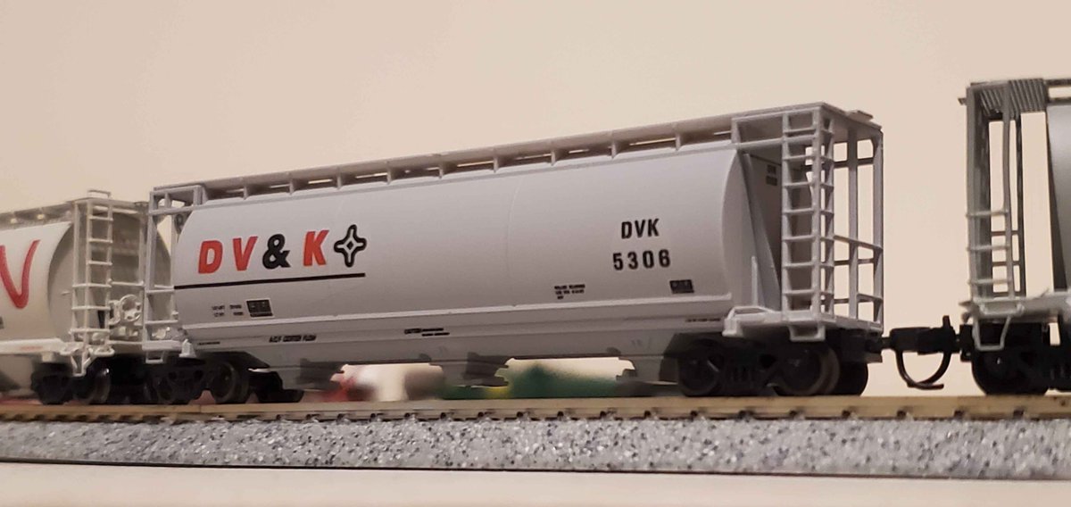 UsedBubblehead tweet media