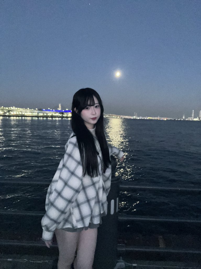 uramesiya0's tweet photo. 壁紙にしてくれたり…？👉🏻👈🏻 https://t.co/Qk37txsVZO