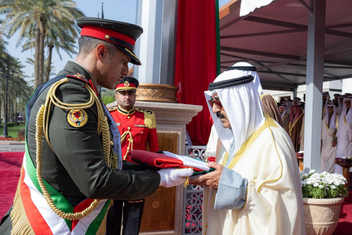 EmadJBukhamseen's tweet photo. كل عام ووطني الغالي بكل خير وعزة ورفعة في ظل قيادة سيدي صاحب السمو وسمو ولي عهده الأمين حفظهما الله ورعاهما .. نسأل الله أن يحفظ #الكويت وأميرها وولي عهدها وشعبها من كل شر ومكروه ويديم عليها الأمن والأمان #عز_وفخر #رفع_العلم https://t.co/GDVc41VjLa