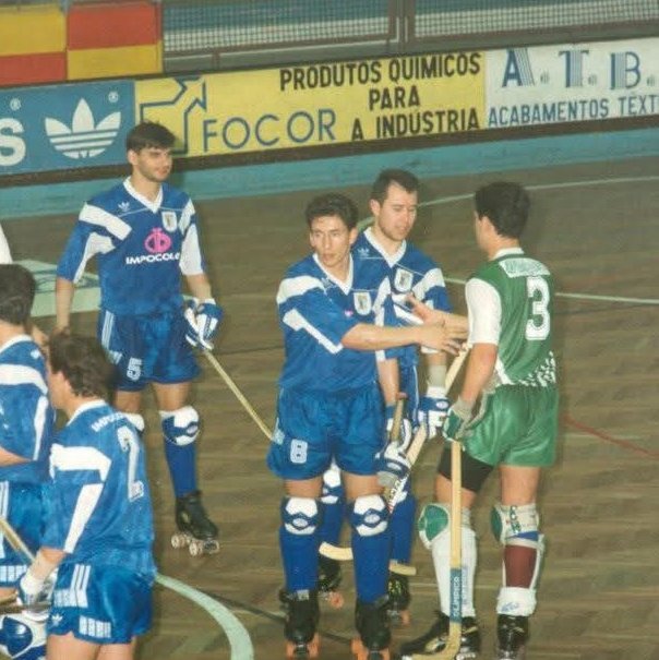 OCBarcelosinfo's tweet photo. Em homenagem à equipa de 1991/92, o 𝗢𝗖 𝗕𝗮𝗿𝗰𝗲𝗹𝗼𝘀 usou este fantástico remake do equipamento no jogo de ontem ✨️ https://t.co/XihED8eqGi