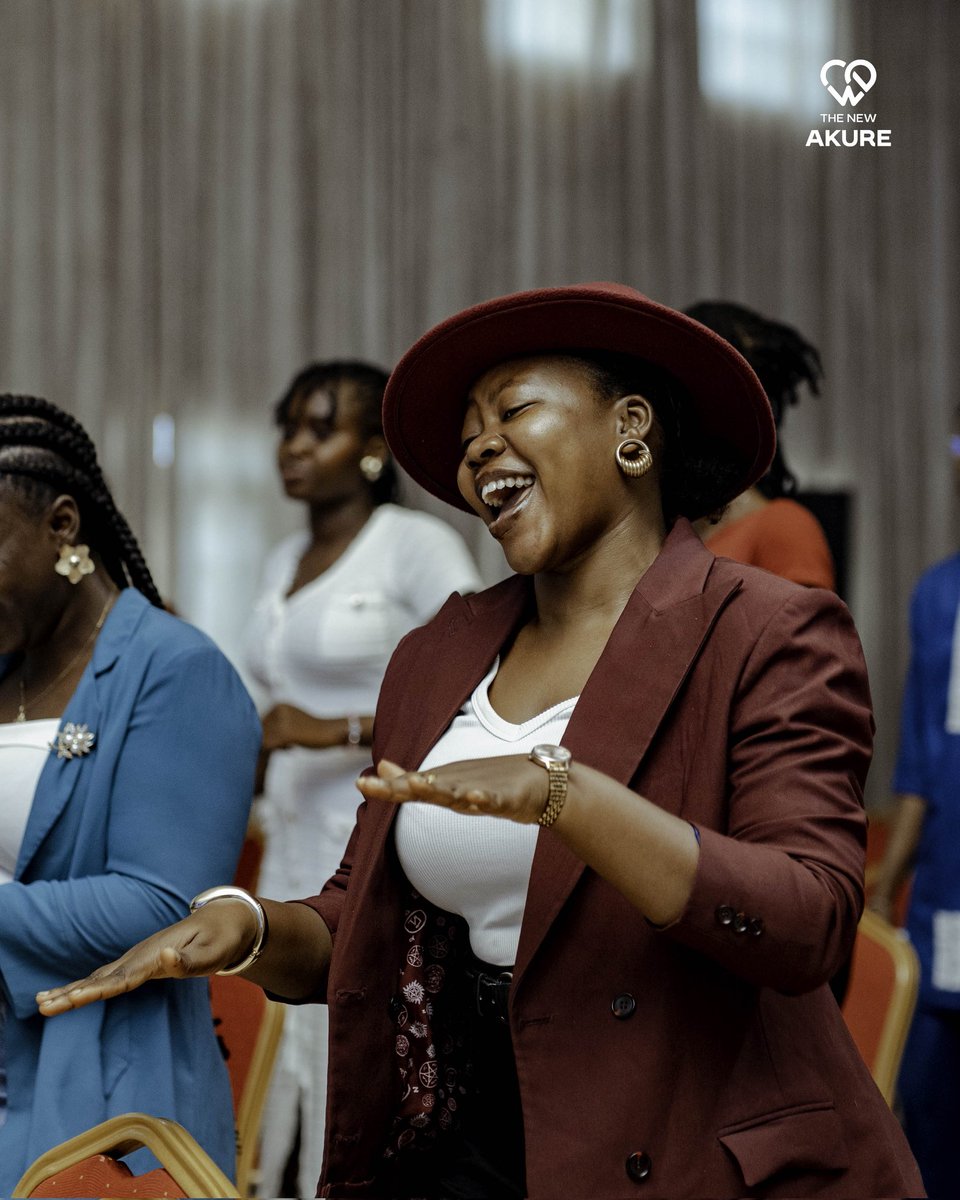 We dance before Him, for there is truly no one like Him. He has poured out His love on us without condition 🤍
#GratefulHearts #WeAreTheNew #ExplosiveYear #ILoveThisChurch