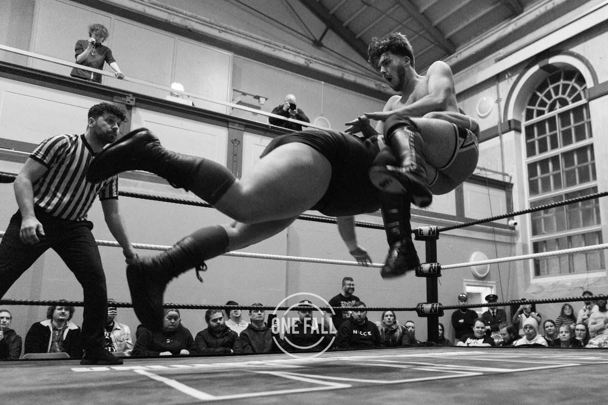 Liam Jones • リアム・ジョーンズ tweet media