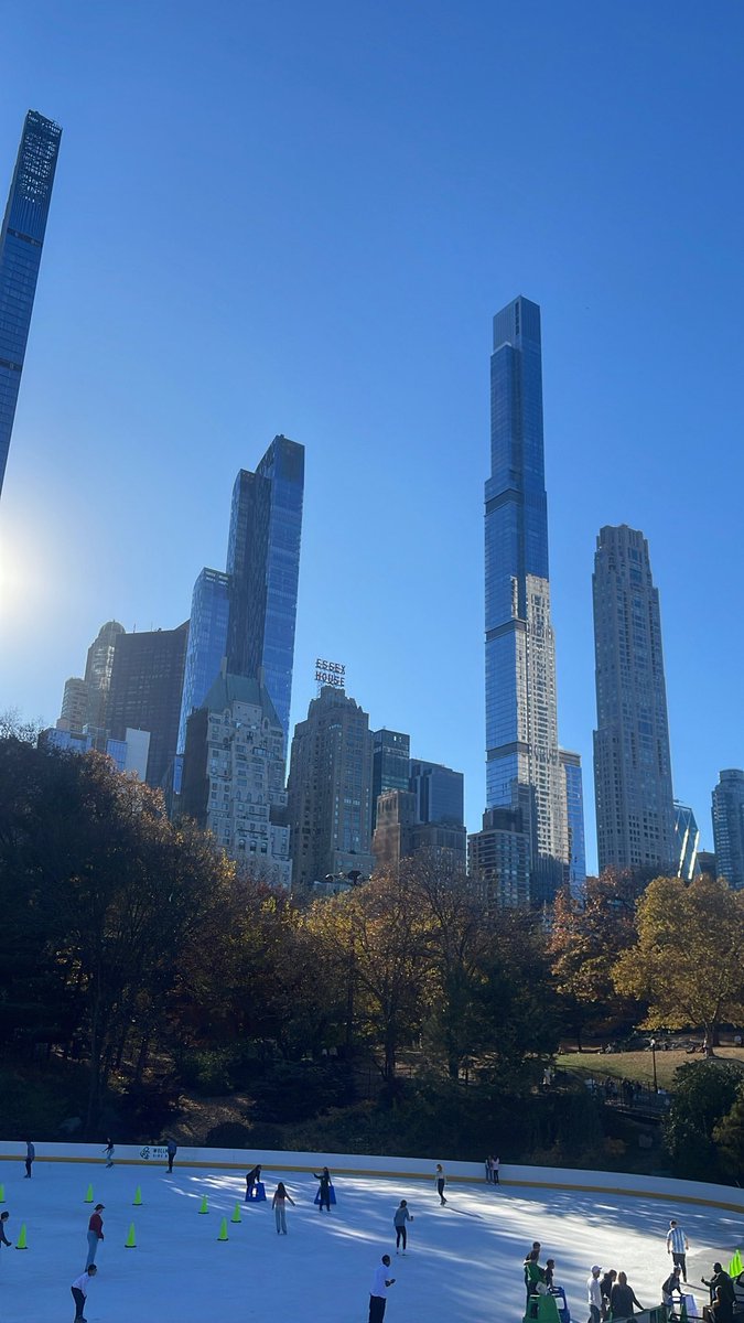 H469n's tweet photo. NYC 🇺🇸 Chilling . https://t.co/pKMOOh3Hgw