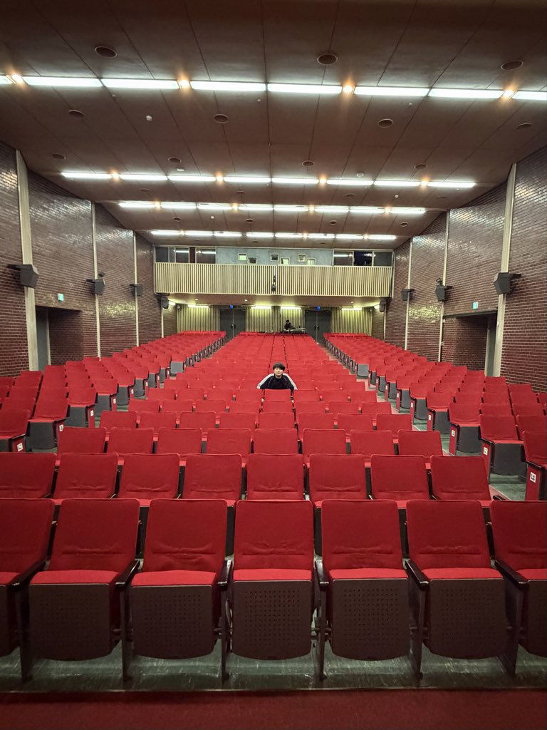 Wed_AC's tweet image. 🦀#ハスマナ ラジオイベント終了！🦀

夜の部＜〜蓮見と未来飲み〜＞が終了しました！📻

会場に来て下さったｴｹﾁｪﾝの皆さま、
そして配信を視聴いただいたｴｹﾁｪﾝの皆さま、本当にありがとうございました！👶

感想はぜひ #ハスマナ でポストしてください🙌

#蓮見翔 #ダウ90000